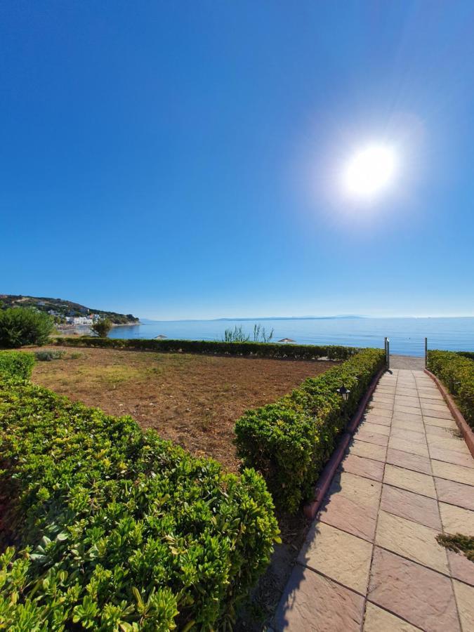 Marine Apartments Venetiko Paralia Agias Foteinis Bagian luar foto