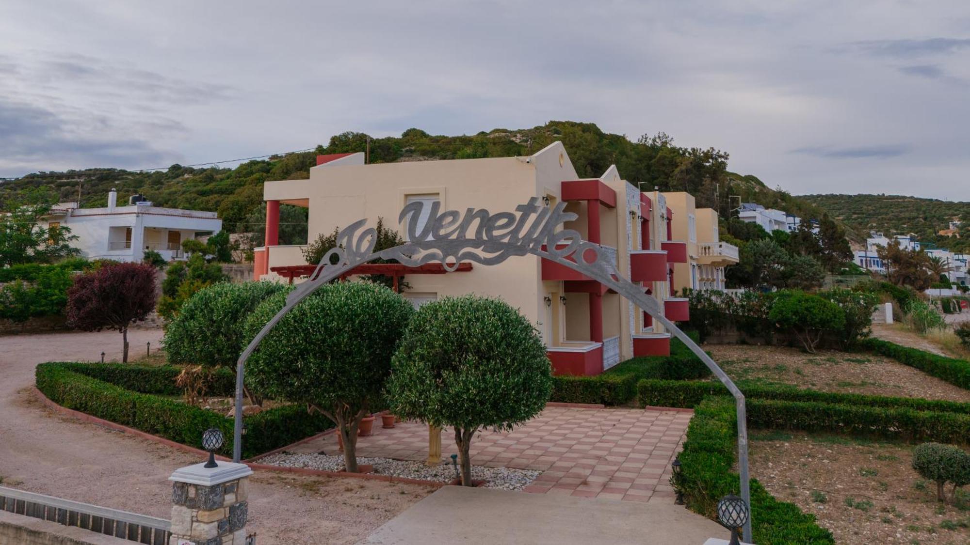 Marine Apartments Venetiko Paralia Agias Foteinis Bagian luar foto