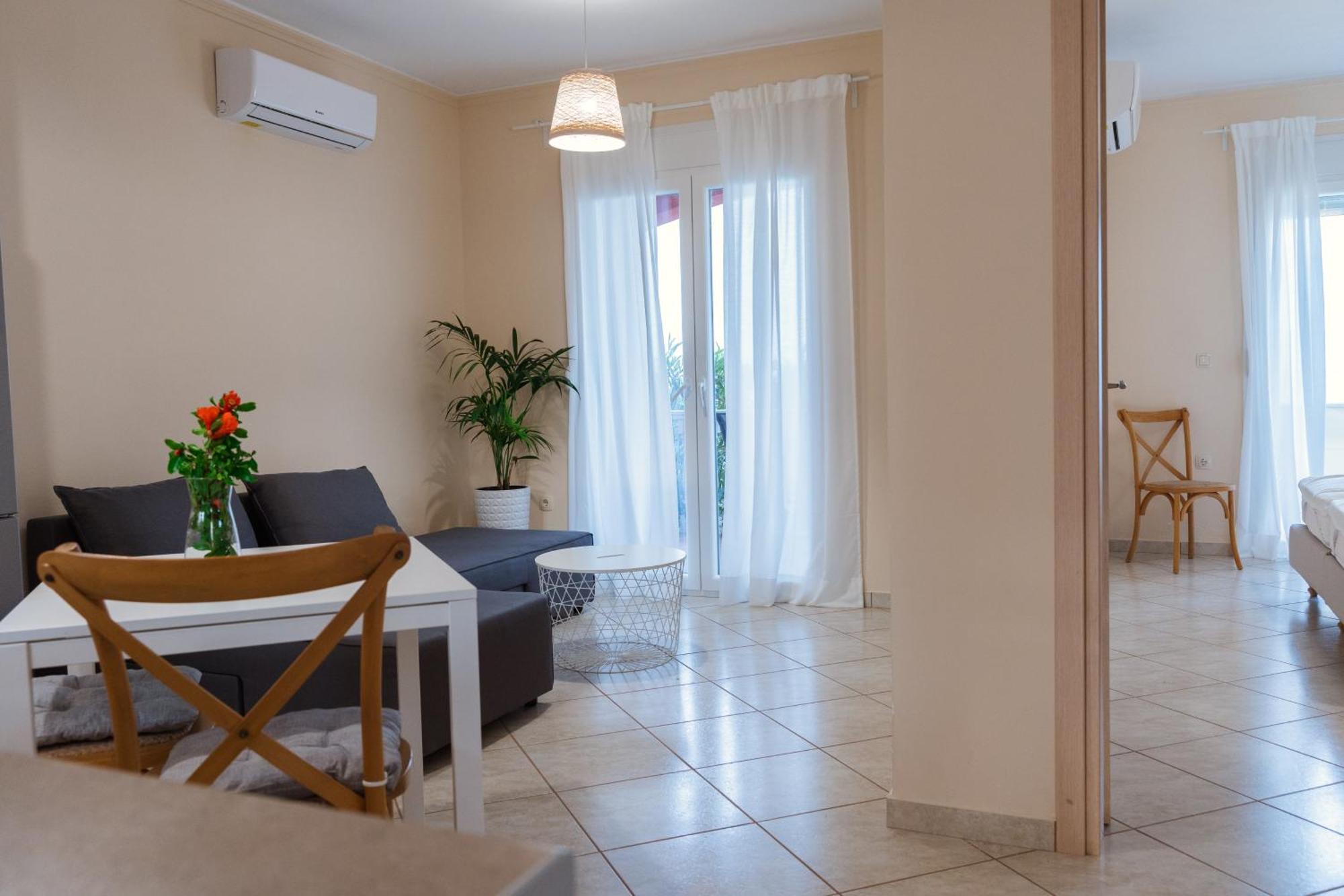 Marine Apartments Venetiko Paralia Agias Foteinis Bagian luar foto